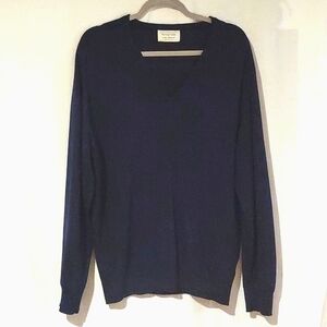 Norman Hilton/John Smedley V-Neck  100% Extra Fine Merino Lambswool Sweater Men